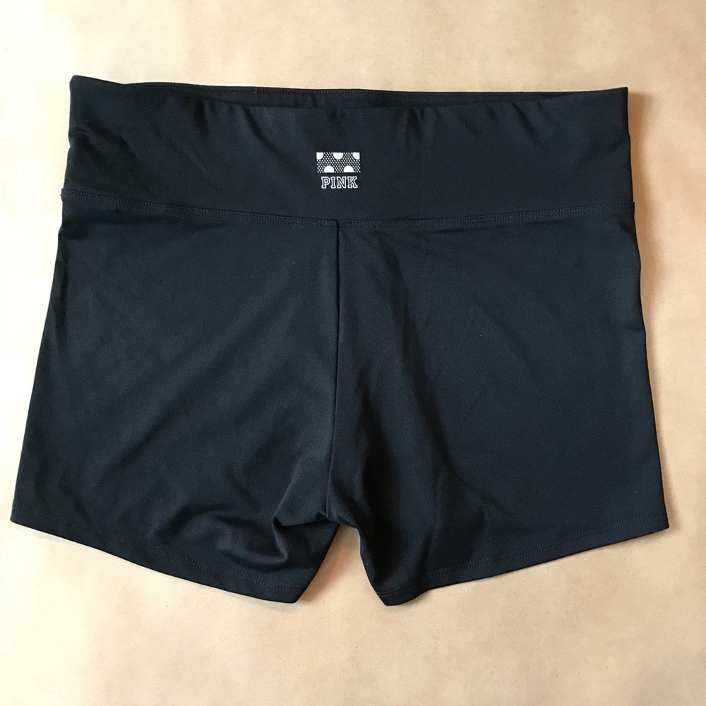 VS PINK Ultimate Shortie, Classic Logo - Picture 3 of 5